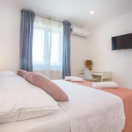 Villa Silvano & Nadija Kaštelir Extérieur photo