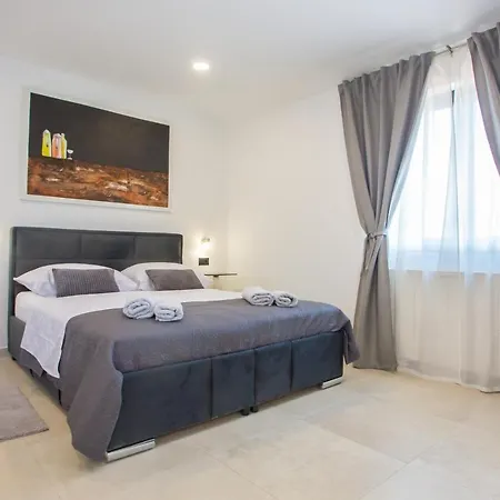 Villa Silvano & Nadija Kaštelir Extérieur photo