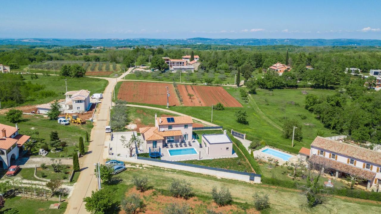 Silvano & Nadija Villa *